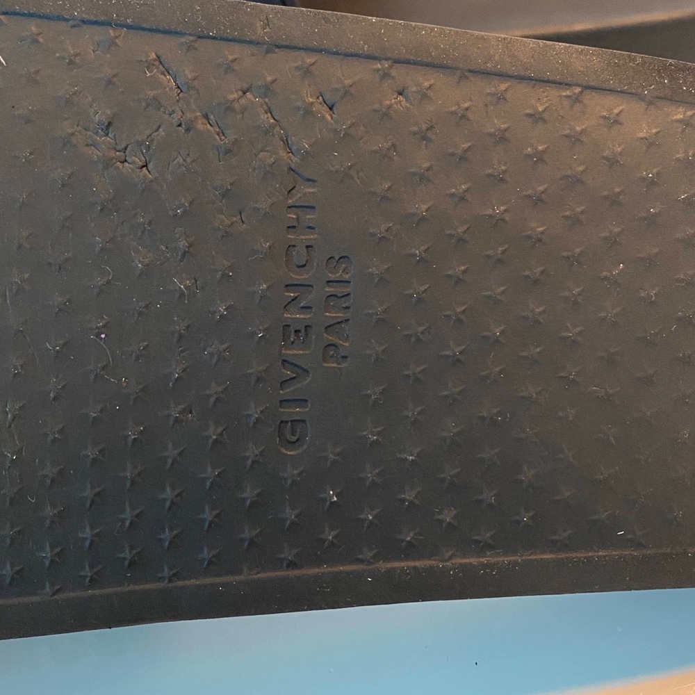 black Givenchy slides - Picture 6 of 7
